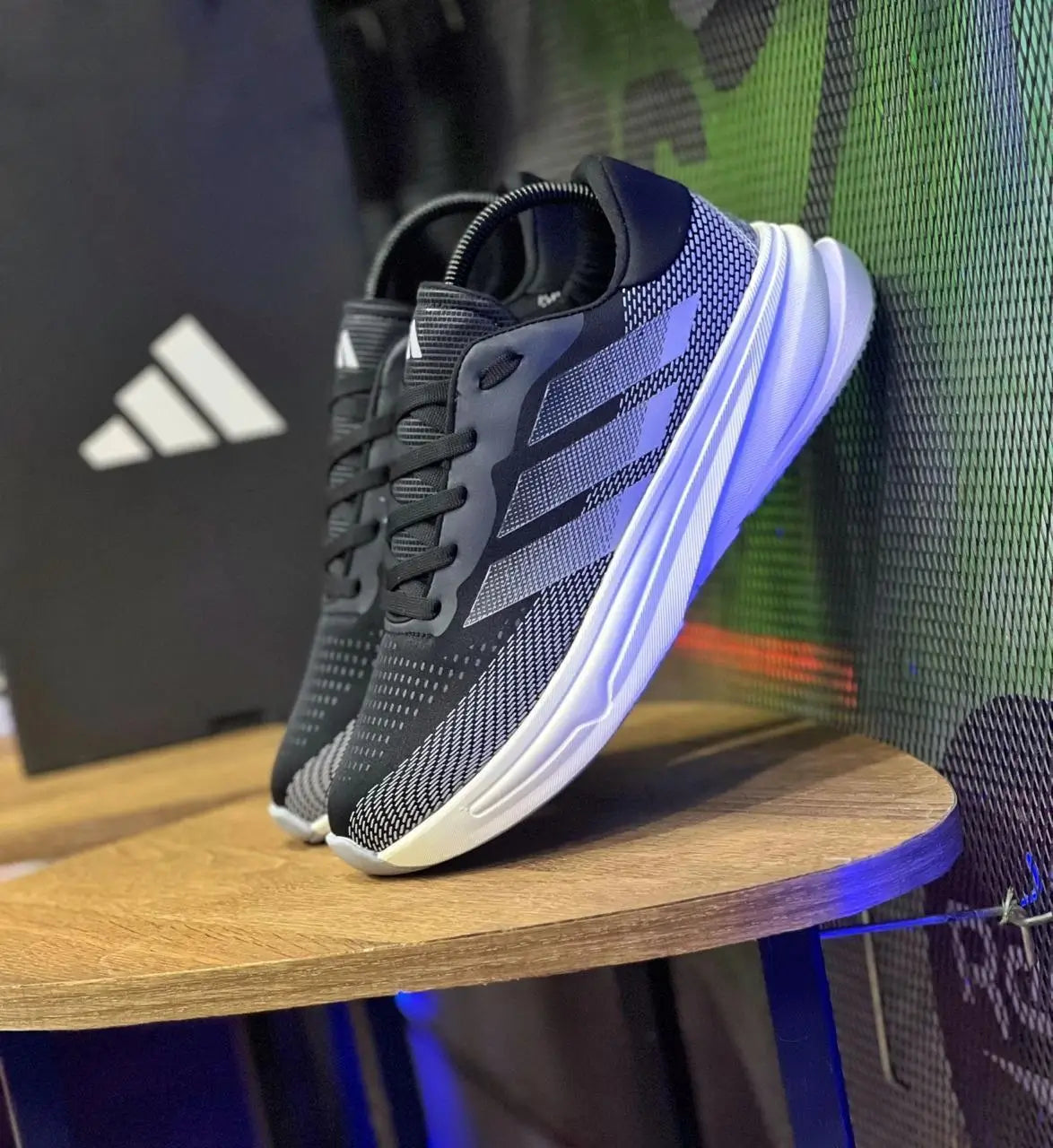 Combo Sport Elite: Tenis + Media + Camiseta Deportiva