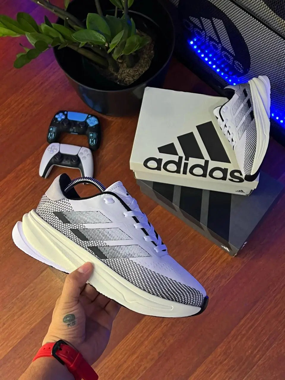 Combo Sport Elite: Tenis + Media + Camiseta Deportiva