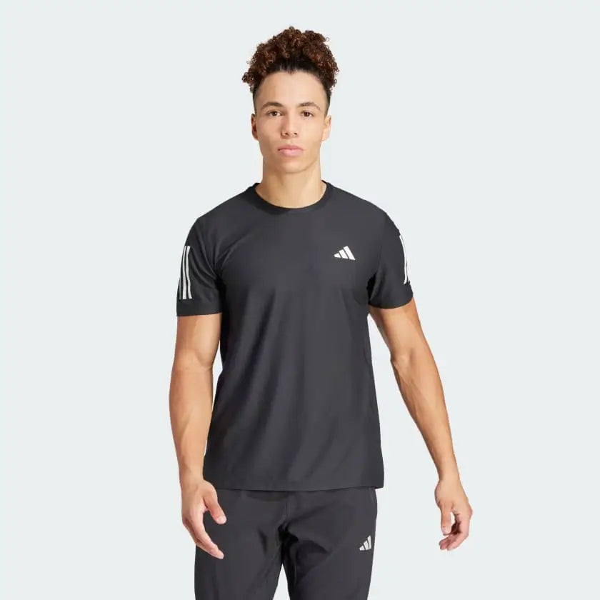 Combo Sport Elite: Tenis + Media + Camiseta Deportiva