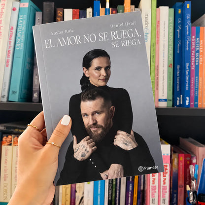 ❤️📖 El amor no se ruega, se riega + 🎁 GRATIS: E-book + 🔖 2 separadores + 🖍️ 1 resaltador